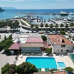 Marina Hause